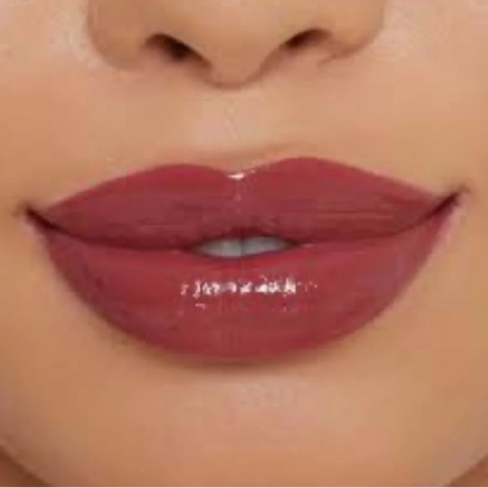 Kylie A WHOLE LEWK